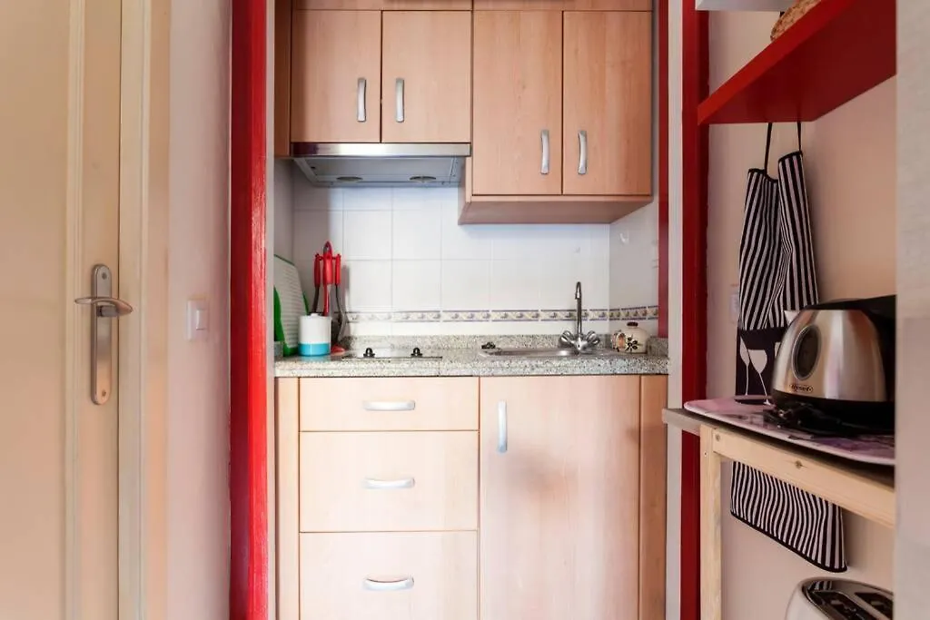 Apartamento Tranquilo Y Con Encanto En Palacio Sevillano, Junto Catedral A Acond Y Wifi 0*, Seville Spain