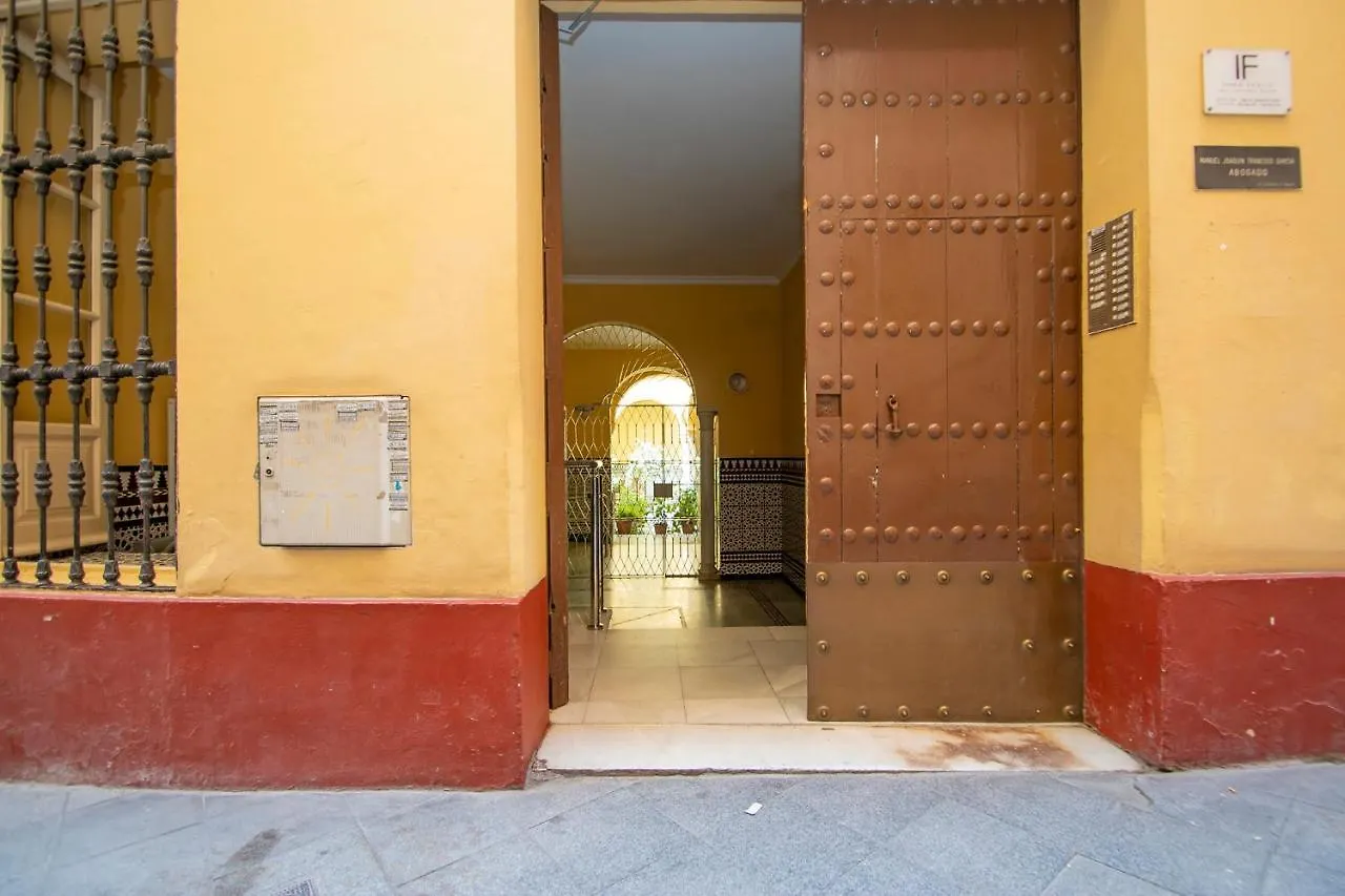 Apartamento Tranquilo Y Con Encanto En Palacio Sevillano, Junto Catedral A Acond Y Wifi Apartment